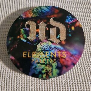 Urban Decay Elements Palette with Multicolor Design
